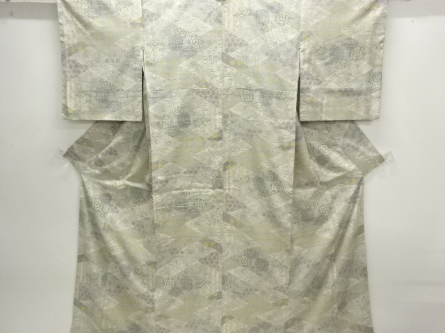 JAPANESE KIMONO / YUKI TSUMUGI / KIKKO FLOWER